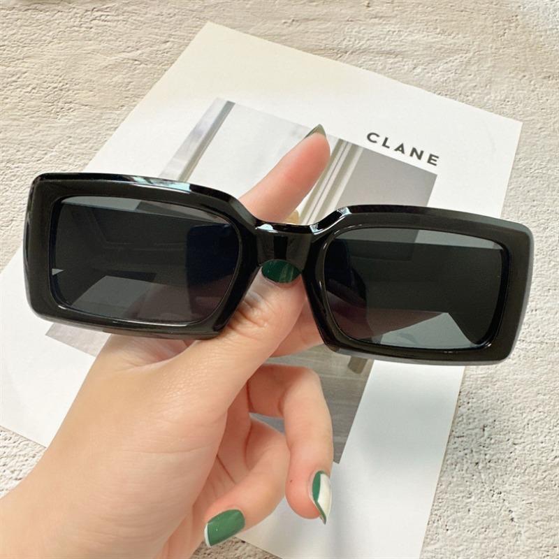 New Small Rectangular Women's Sunglasses Women Vintage  Sun Glasses Fashion Outdoor Street Photo Glasses UV400 Eyewear