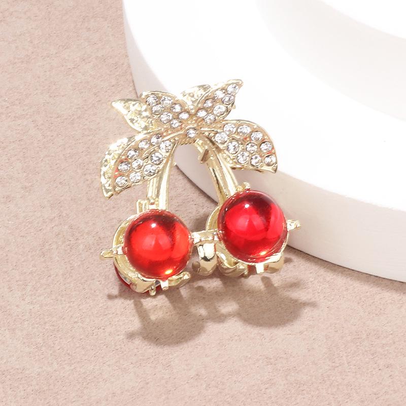 Exquisite Rhinestone Cherry Small Claw Clip for Women's Bangs and Forehead Hair.