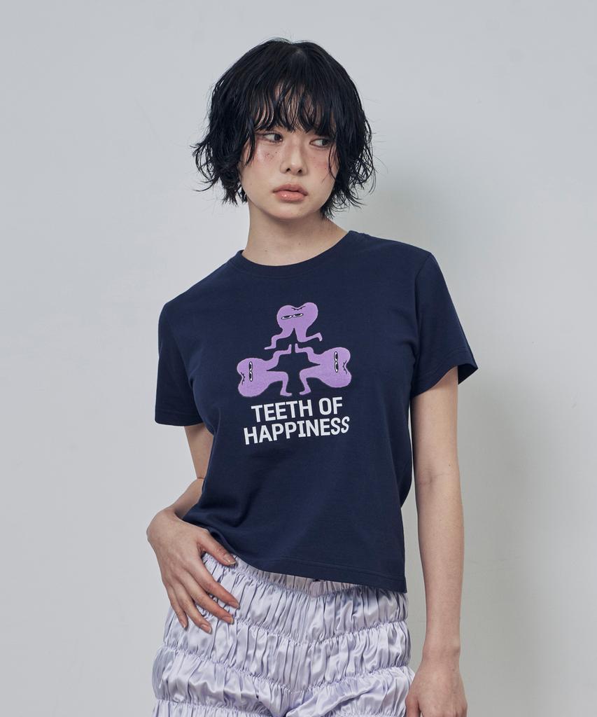 Lujeoseukeulleob Teeth Of Happiness Clover Logo Short Sleeve T-Shirt Navy