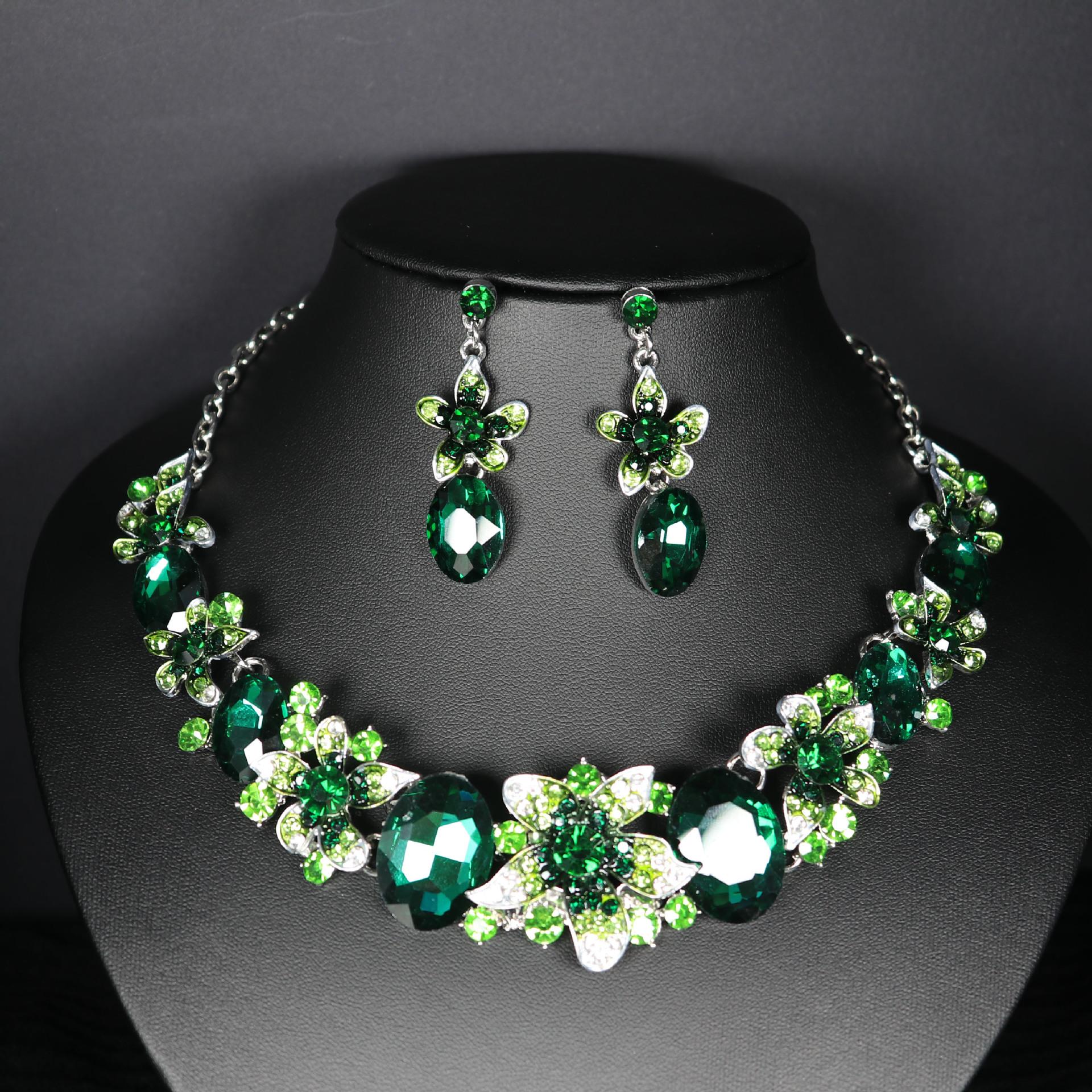 

Товар Серьги Комплект Цепочка 2-х Части Кристалл Стеклянный Сплав Платье Аксессуары Женское Ожерелье зелёный