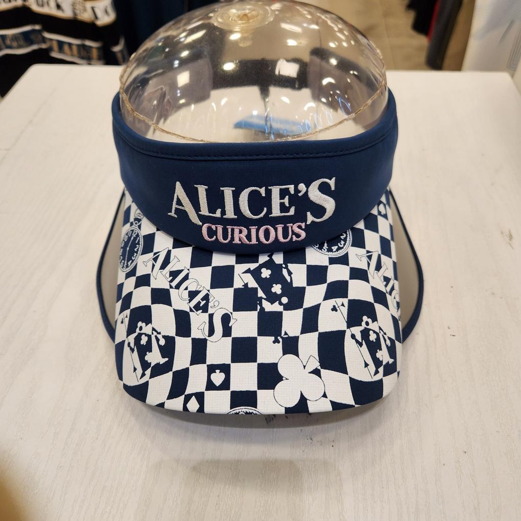 Functional women's sun cap with auxiliary window that gives pointer with golf theme printer