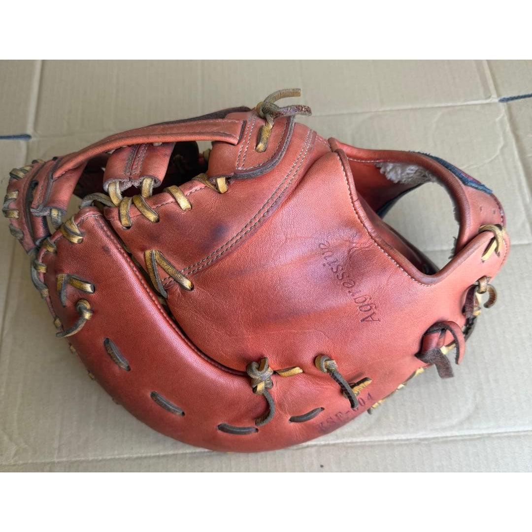 Used Kubota Slugger First Mitt KSF-004