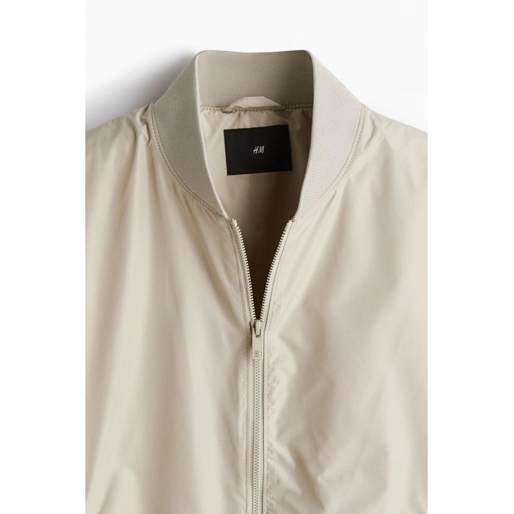 H M ligHtweigHt boMber Jacket Regular Fit ligHt Beige
