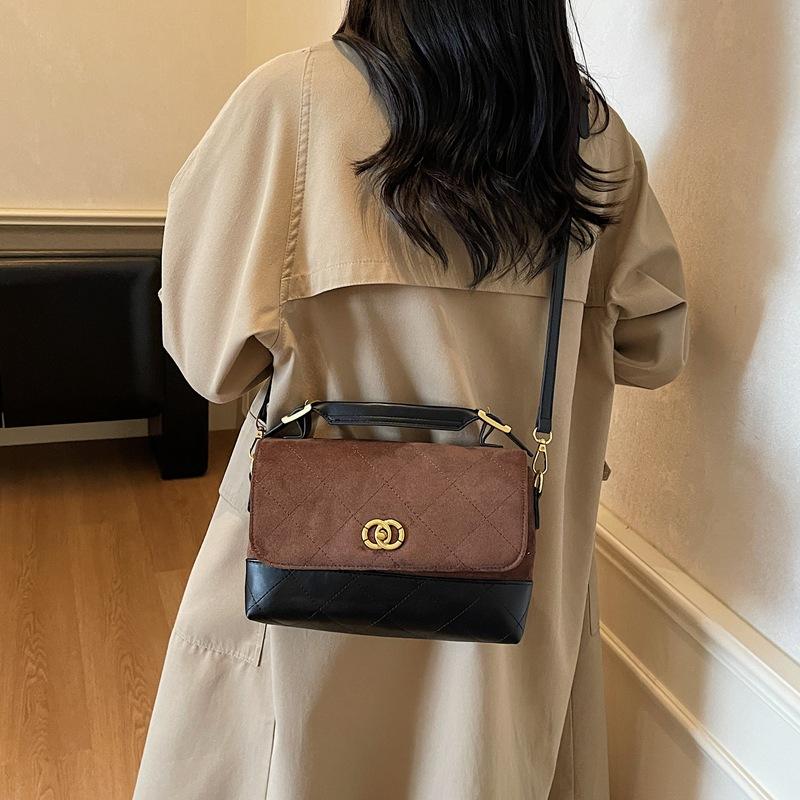 2025 autumn and winter new versatile small bag women's messenger bag Korean version ins popular diamond portable small square bag this year