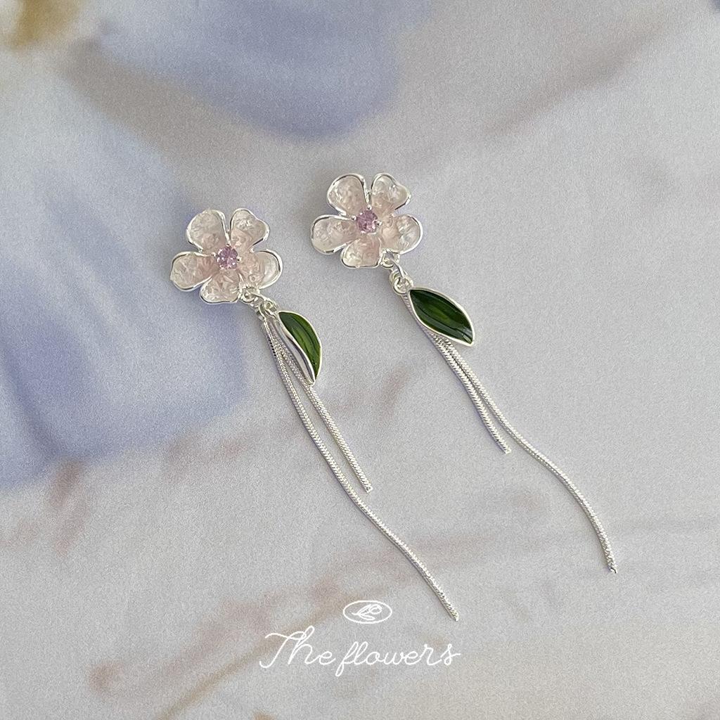 Micro-inlaid Zircon Glass Crystal Fresh and Sweet Long Fringed Flower Silver Needle Earrings Elegant Earrings