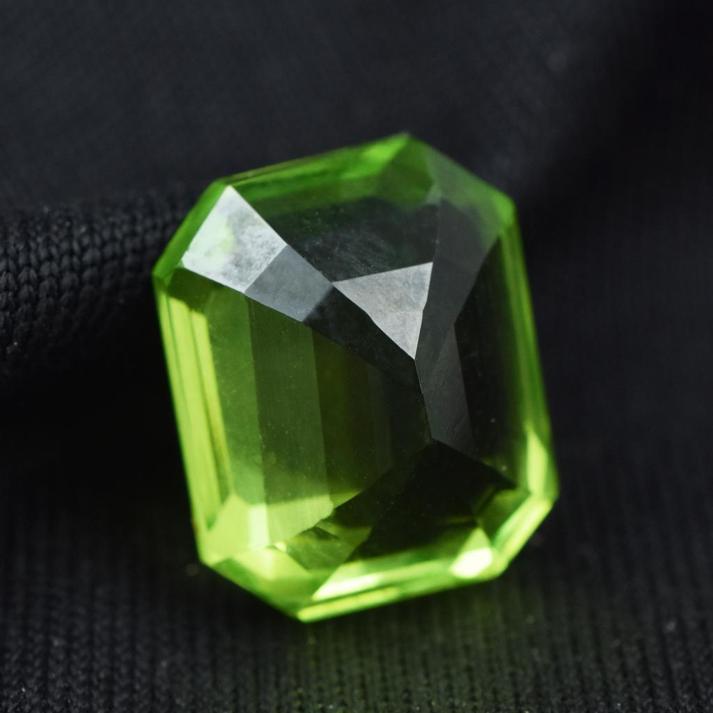 NATURAL Green Peridot Emerald Cut 10.0 Ct CERTIFIED Loose Gemstone For Jewellary AR-1419