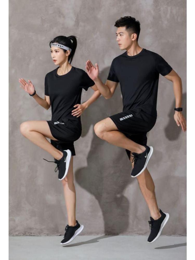 Comfortable Unisex T-shirt Summer Crew Neck Minimalist Tops Solid Color Unisex Lightweight T-shirt for Women and Men YG-2918