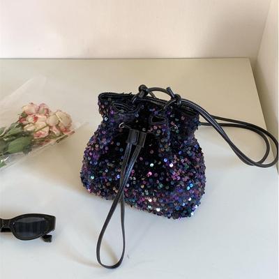 Spring and Summer New Bucket Bag Women's Fashion Trend Shoulder Messenger Bag Women's Drawstring Pleated Color Sequin Bag