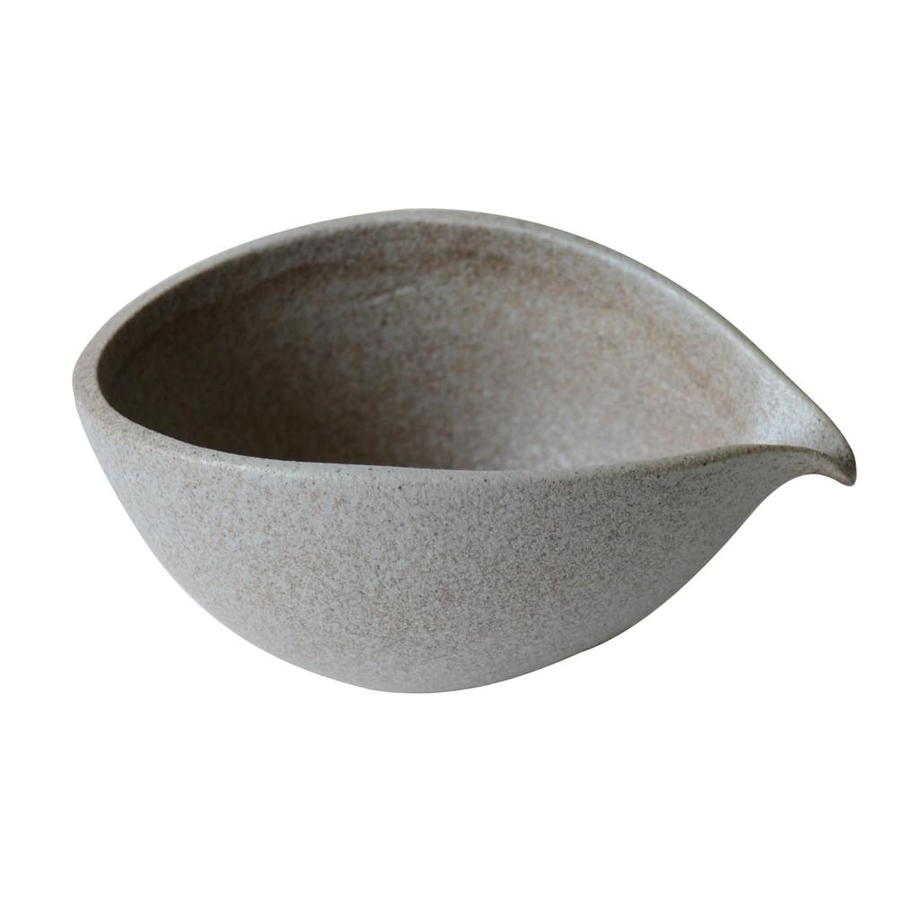 Katakuchi Bowl Medium Bizen Style Matcha Bowl, Palm Color/White 180ml Matcha Bowl with Handheld Heater (1 Piece) (C)