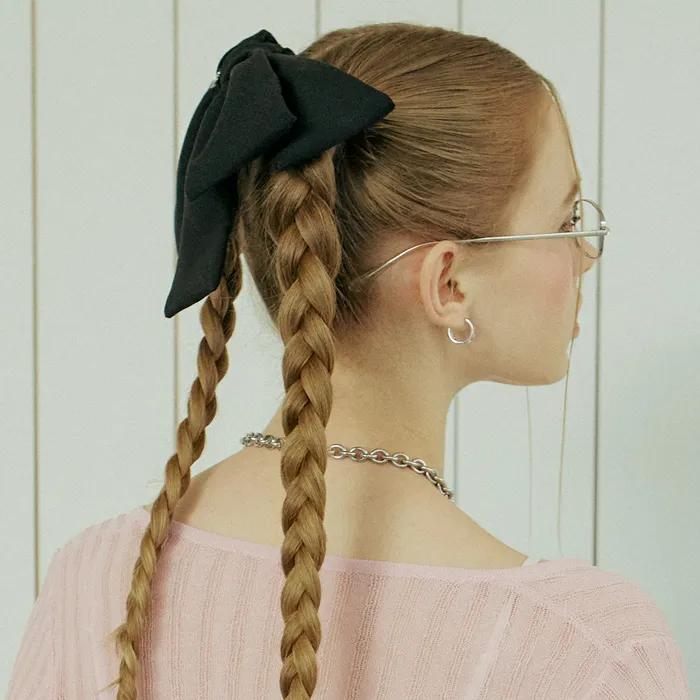 [Worn by Miyao Anna] Asymmetrical Big Ribbon Hairpin _ Black