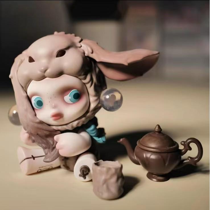 Pop Mart Everyday Wonderland Series Blind Box Figurine - Trendy Toy Ornament Birthday Gift