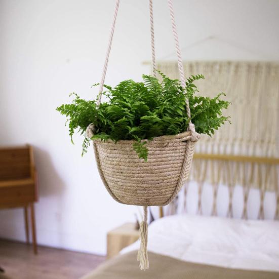 Straw Woven Basket Portable Suspended Wall Hanging Flower Plant Suspension Basket for Balcony
