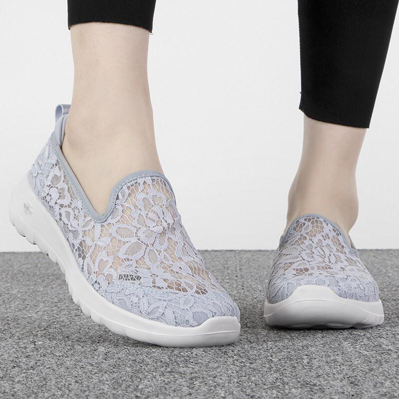 

Skechers Women s Sport Lifestyle Commuter Shoes 896020-LTGY 39