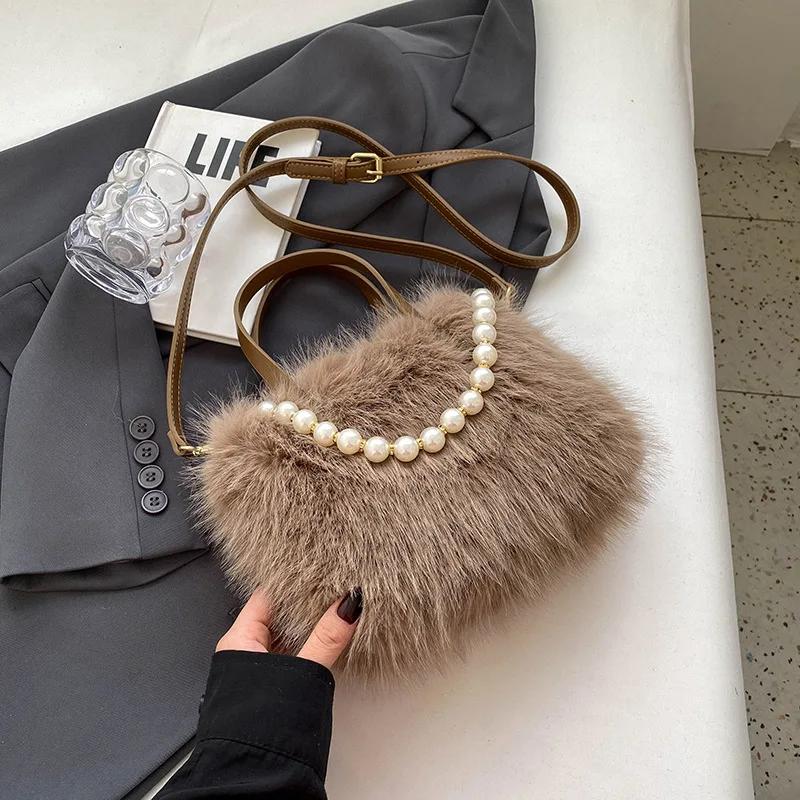 

Winter Fashion Faux Fur Crossbody Bags for Women s Gift, Pearl Chain Decor Shoulder Bag, Ladies Handbags Top-handel Bag