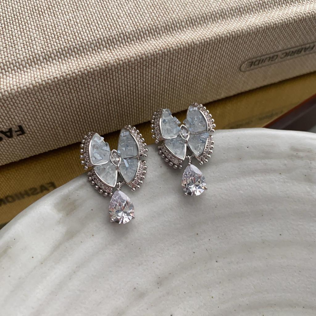 Smart Butterfly Shape Fashionable Zircon Double Love Earrings Design Sense Sweet Earrings Super Flash Fashion Versatile