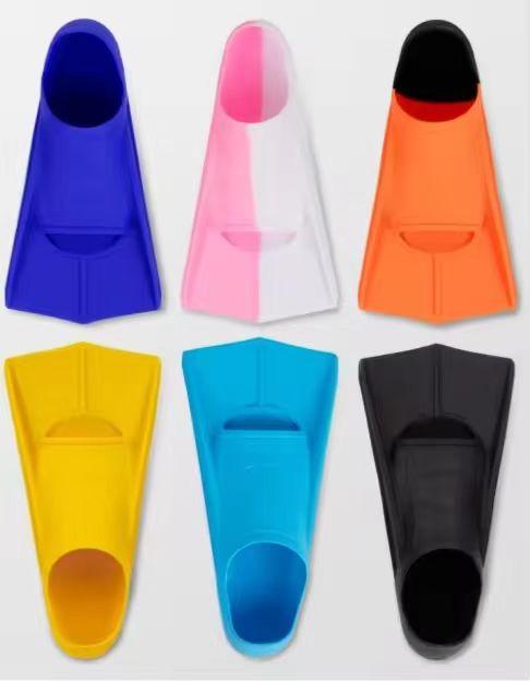 2026 NEW High Quality Adult Swimming Fin 39-41 XL Size Swimming Fins Silicone Short Flippers Swimming Diving Training Fins S