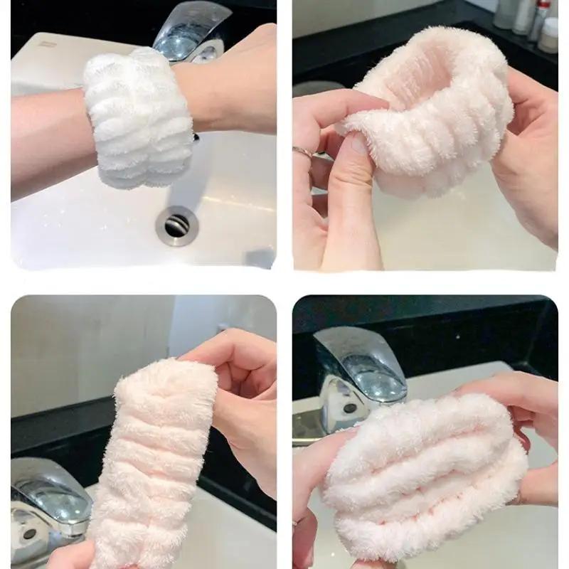 2 Stück Gesichtswasch-Handgelenkband Wiederverwendbares Schweißband Mikrofaser-Handtuchband Flexibles Absorbierendes Handgelenkband Gesichtswäsche Bequem
