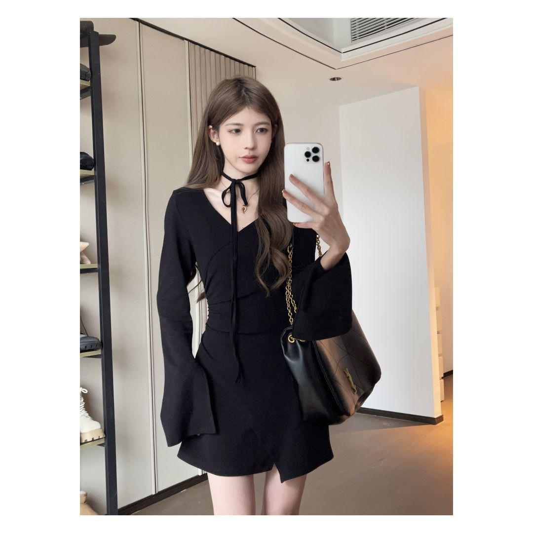 

Pure Desire V-neck Slimming Pleated Tie-up Dress - Women s Autumn Style M for 90-105 jin чорний