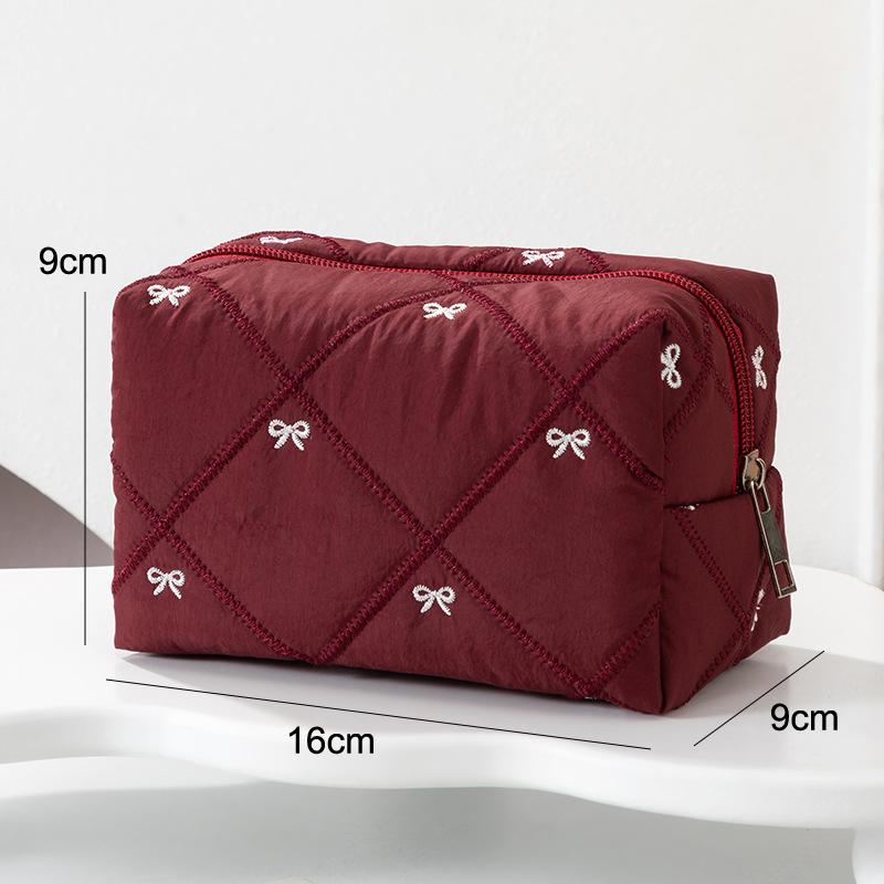 Women'S Cute Bow Quilted Makeup Bag Case Portable Travel Brush Wash Toiletry Bag For Women Cosmetic Organizer Pouch