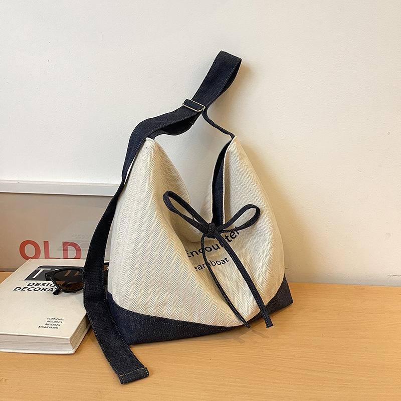 

Casual College Style Reversible Canvas Bag Women s Bag 2025 New Letter Print Bucket Bag Large Capacity Crossbody Bag бежевый