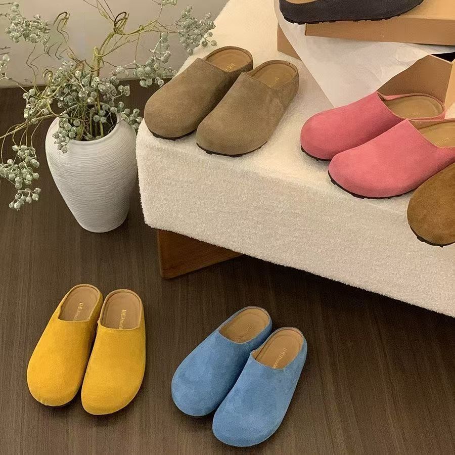 Koreanska och europeiska varor tjockbottnade bekväma matta läder vardagliga yttertofflor damers tid Boken väska huvud tofflor damers vår nya