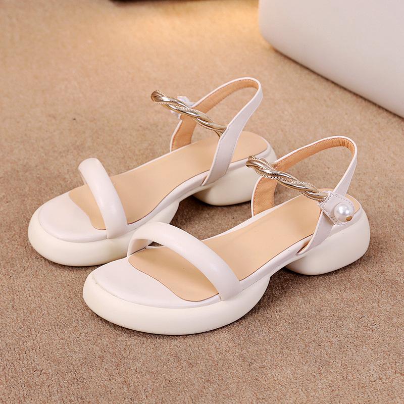 

Сандалии на толстой подошве с высотой 2025 новая летняя обувь для улицы универсальные, не утомляют ноги, универсальный маленький высокий каблук 40