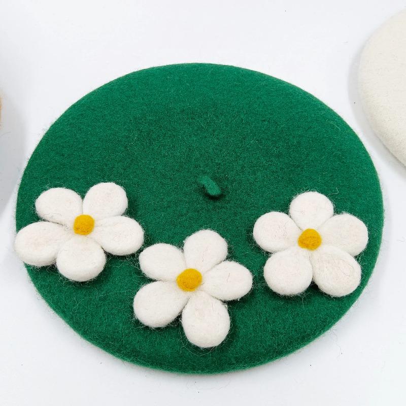 Women's Beret Handmade DIY Fruit Green Apple Painter Hat Cute Girl Little Leaf Woolen Hat Autumn and Winter Outdoor Warm Beanie