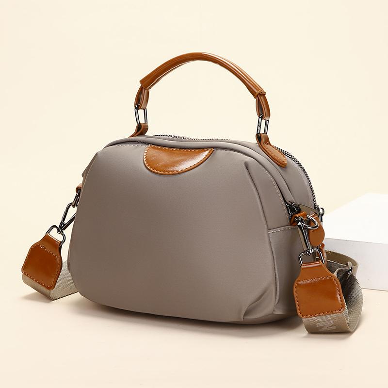 

Bag Spring Women s Crossbody Bag Premium Niche Handbag Women s 2025 Retro Fashion Versatile Shoulder Bag хаки