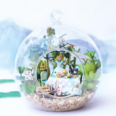 Alice Orman Çay DIY cam küre Dollhouse Minyatür Model Yapı Kitleri Ahşap Bebek Evi El Yapımı Oyuncak Doğum Günü Noel