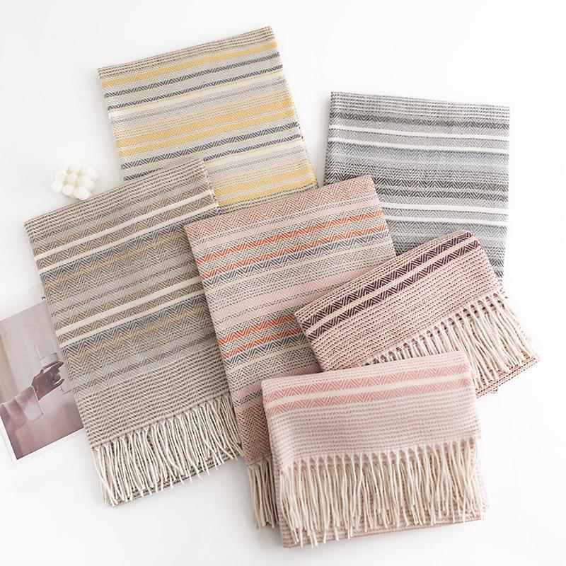 Small fresh and sweet scarf Female elegance temperament imitation cashmere scarf Simple fashion scarf Shawl