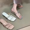Sommer 2025 Keilabsatzschuhe Oberbekleidung Französisch rosa Rock kleine coole Hausschuhe Sandalen Fee mit zarter Schleife