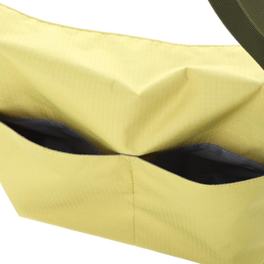TARP A5 shoulder bag, lightweight, water-repellent, and with ample storage