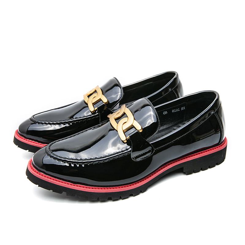 Mocasini de designer Bărbați PU Decolteu Aplicații Broderie Rochie de mireasă Slip-On Casual Birou Afaceri Clasici Pantofi Mocasini pentru Bărbați