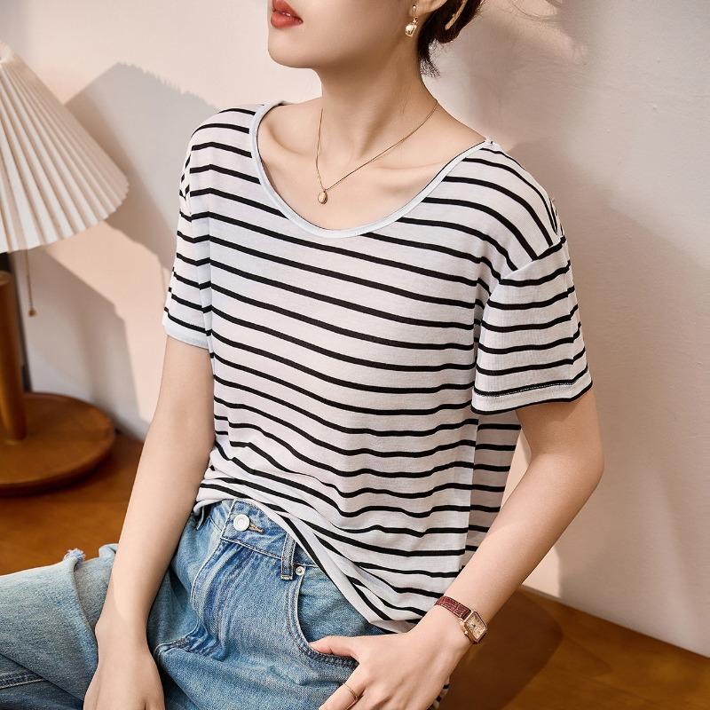 Women's Tencel Wool Naked Feel Fried Thin Skin-friendly Icy Loose T-shirt Summer Short-sleeved Black and White Striped Outerwear Tops