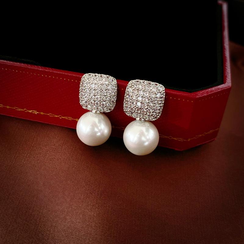 Light Luxury Zircon & Pearl Silver Earrings: French Influencer-Inspired High-End Style for Women