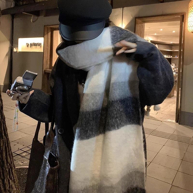 High sense gradual change color black and white striped mohair extended large version scarf imitation cashmere thickened warm shawl