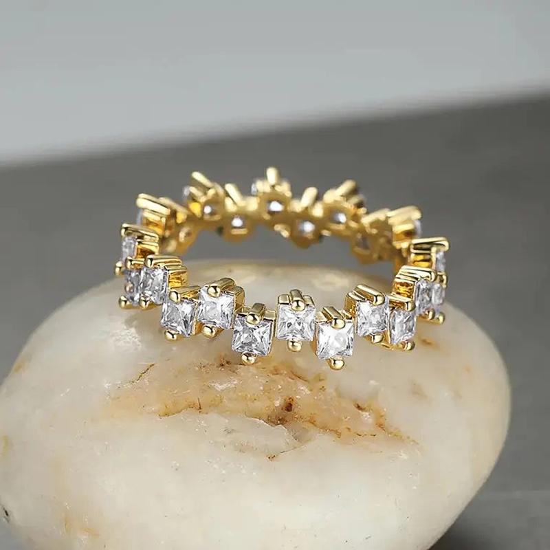 Huitan Irregular Square Cubic Zirconia Promise Rings for Women New White/Blue CZ Fashion Accessories Wedding Bands Jewelry Party