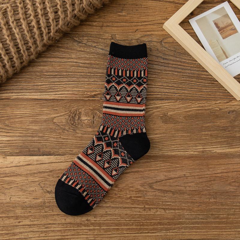 Women's Spring and Autumn Double-needle Double-track Pile Socks Are Retro and Versatile. Autumn and Winter Pure Cotton Mid-calf Socks