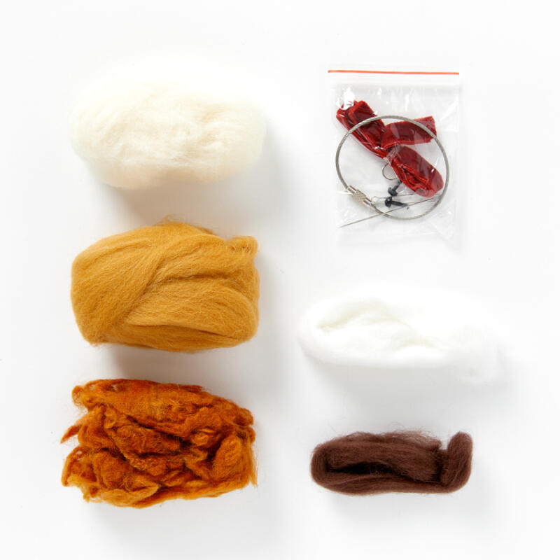 

Wool Felt Keychain Circus Bear (16013347)