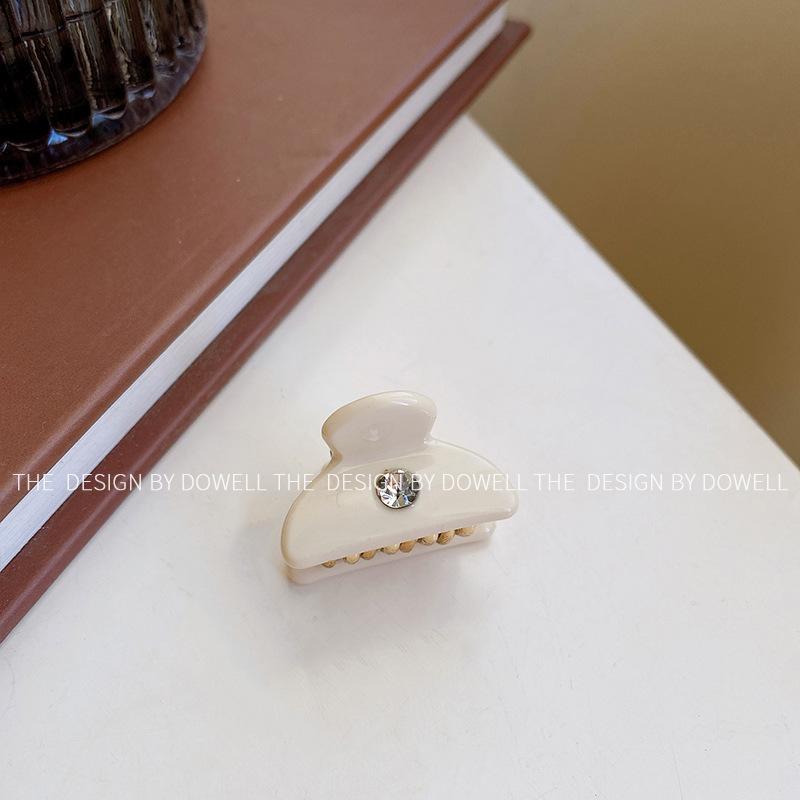 Attractive Rhinestonestudded Acetate Hair Claw Clip For Womens Look Casual