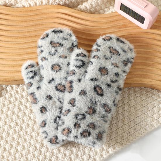 1 Pair Winter Mittens Leopard Print Warm Plush Gloves Soft Thickened Cold-Proof Skiing Travel Gloves