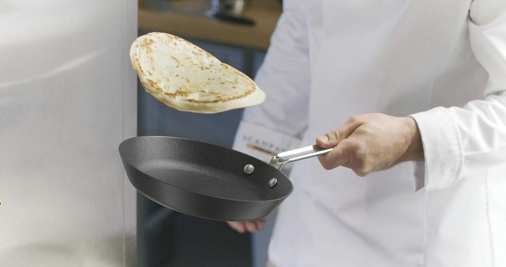 Scanpan TechnIQ Series Modern Skillet Frying Pan 22cm IH Compatible SCANPAN 22cm Oven Safe PFOA Free Safe Frying Pan STRATANIUM+ (22cm)