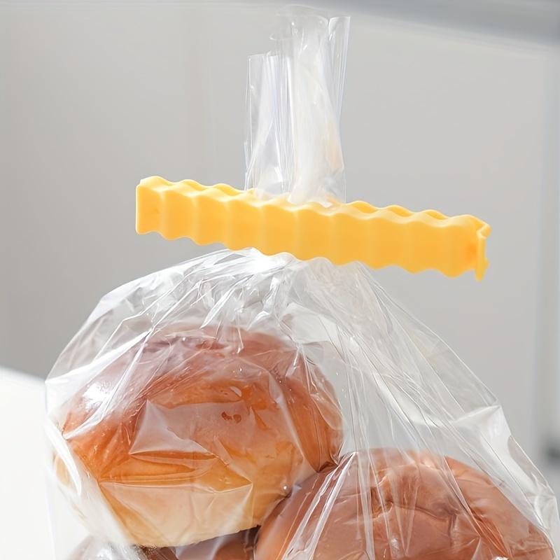 12 Süße Pommes-förmige Beutel-Pommes-Klammern zum Verschließen geöffneter Lebensmittelverpackungen Lustige Beutelklammern für Lebensmittel In einer Magnetbox Süße Küchenaccessoires