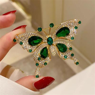 1Pcs Classic Exquisite Butterfly Brooches Pins Women Shiny Rhinestone Insect Lapel Pins Badges Party Banquet Jewelry Accessory Gift