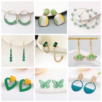 Green Color Crystal Dangle Earrings for Women Flower Pendants Imitation Zircon Earrings Metal Leaves Pendientes Party Gift