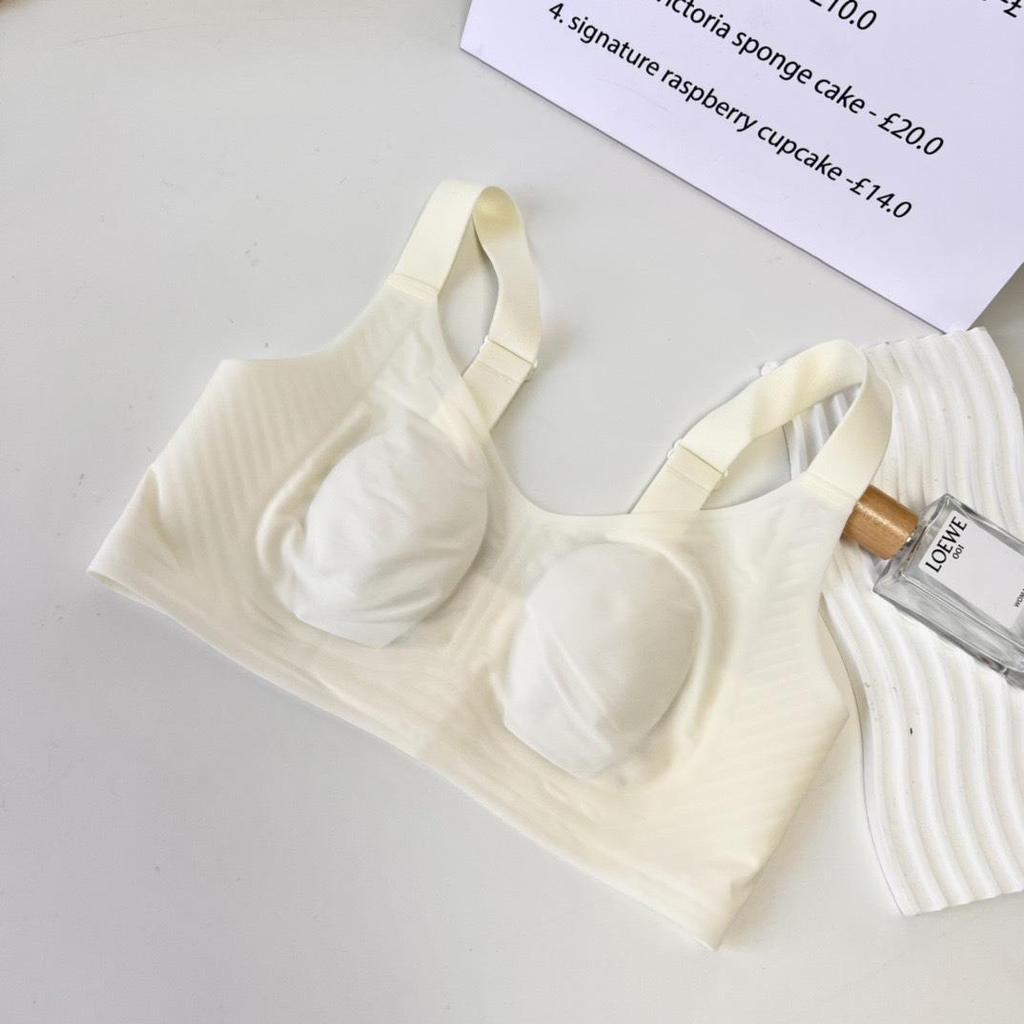 Seamless Wireless Summer Bra with Bunny Ear Cups for Small Busts – Minimizes Cup Gaps and Side-Boob