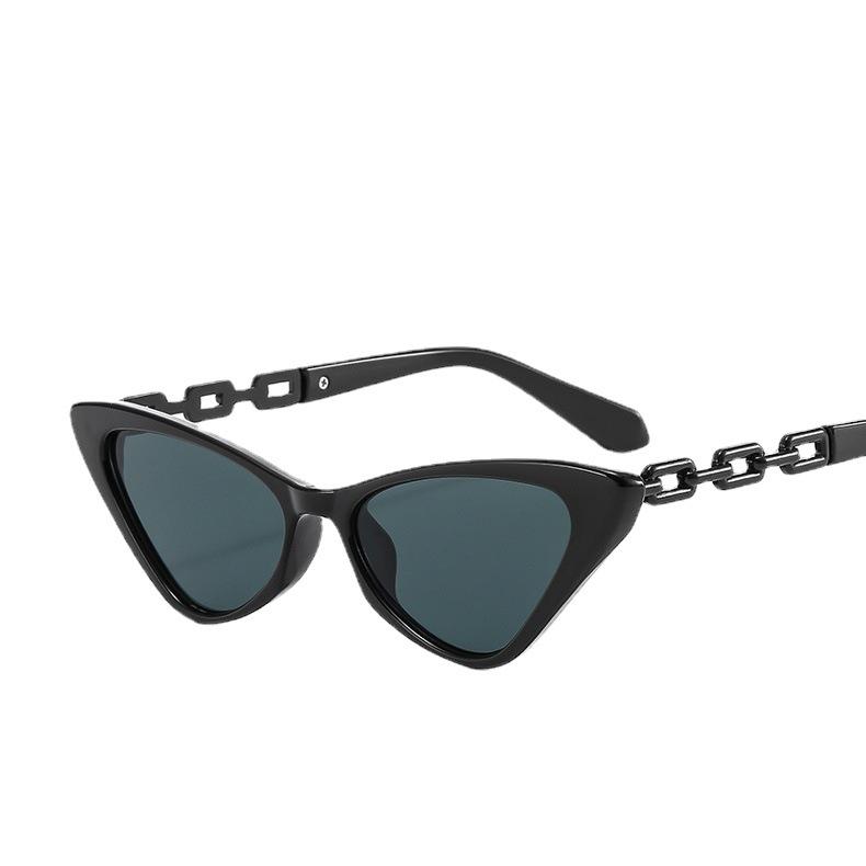 2022 Trendy Women's Metal Chain Triangle Sunglasses