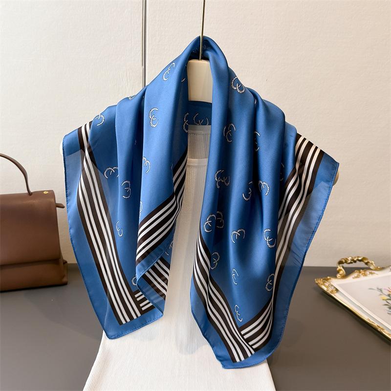 Geometrischer Einfacher Druck Simulationsseide Schal Quadratischer Schal Hochwertiges Tuch Vielseitiger Hals Kleiner Quadratischer Schal Kopftuch