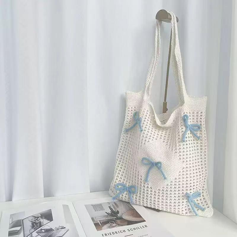 Women's Large Capacity Summer Beach Crossbody Straw Woven Bag