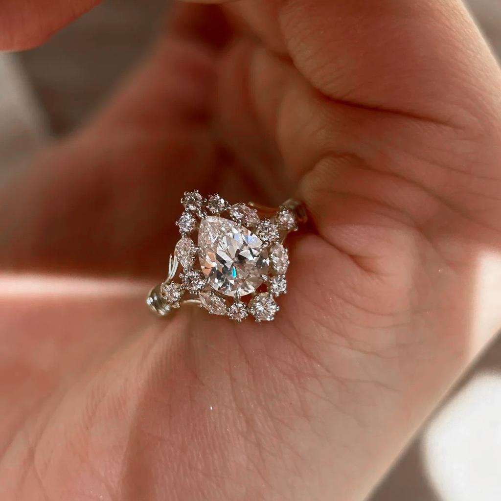 Classic Copper Alloy Zircon Ring Ladies Jewelry Wedding Promise Party Gift